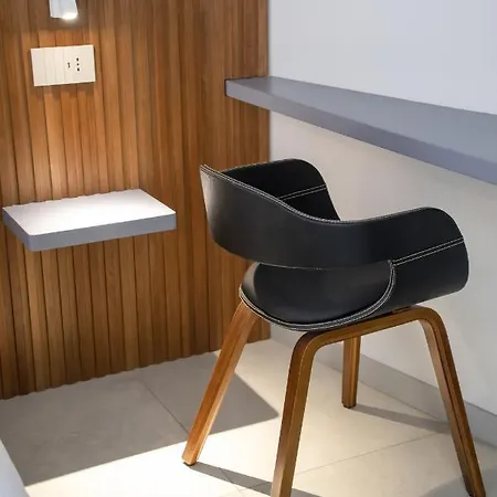 לינה וארוחת בוקר D'orville Luxury