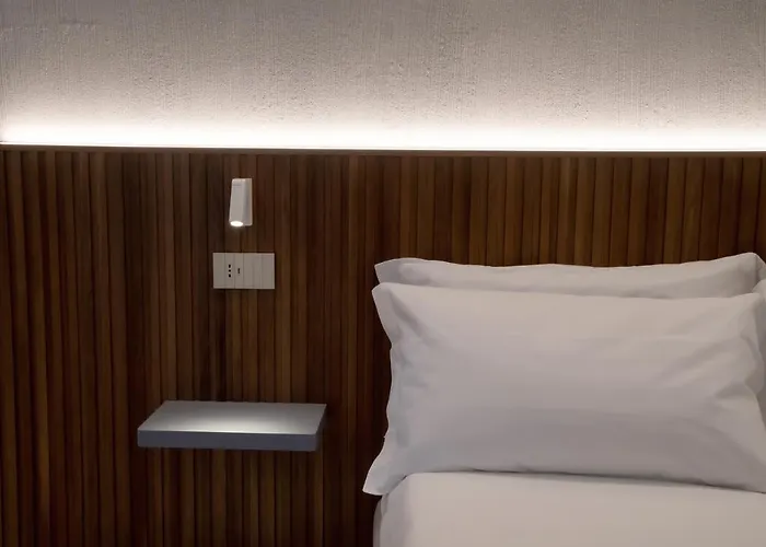 לינה וארוחת בוקר D'orville Luxury