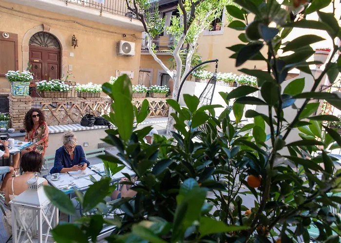 D'orville Luxury לינה וארוחת בוקר טאורמינה